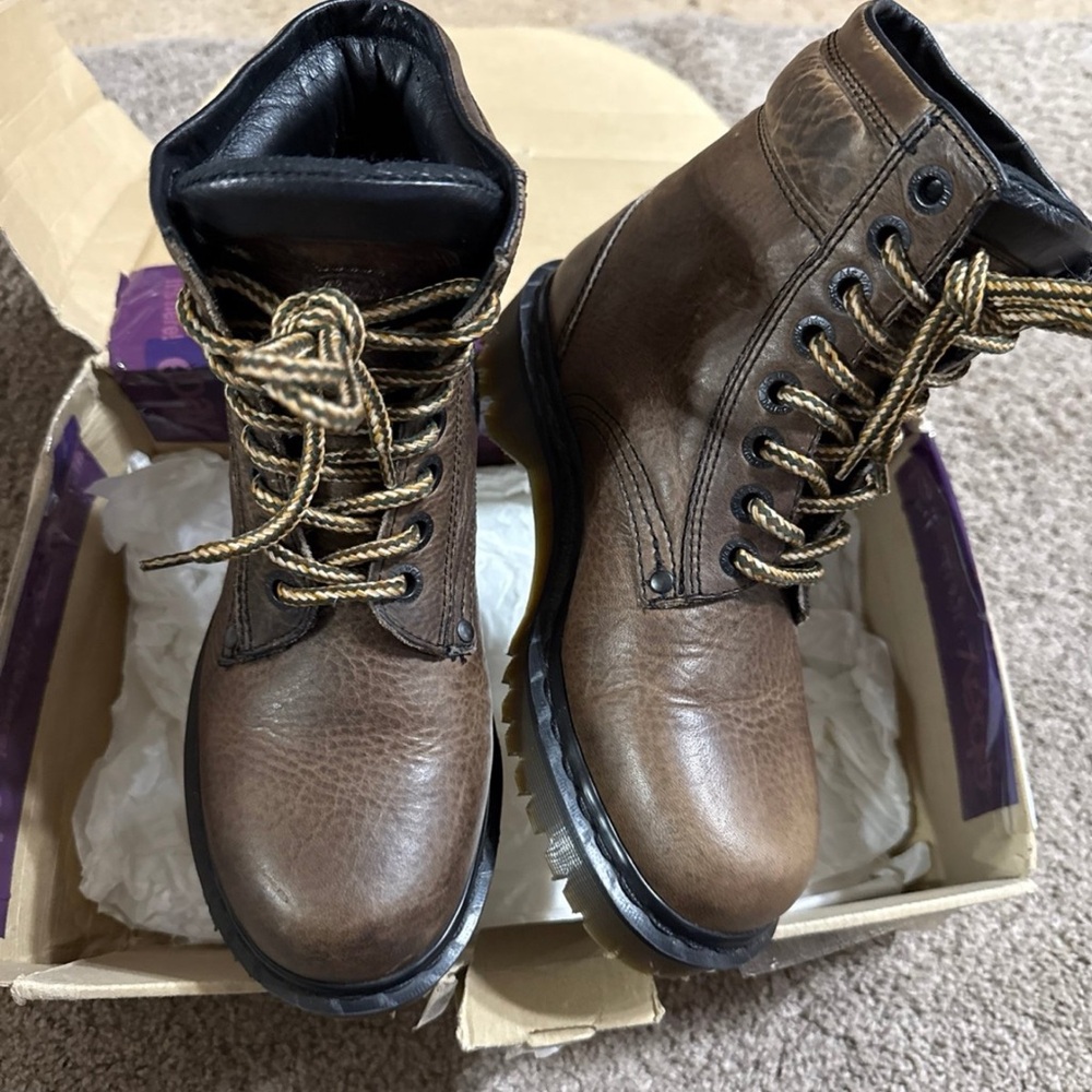 Dr martens mens bex boots size 5.  Womens size 6.5